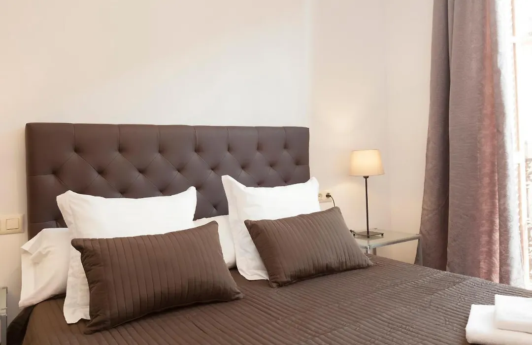Easysleep Gaudi Terrace-1